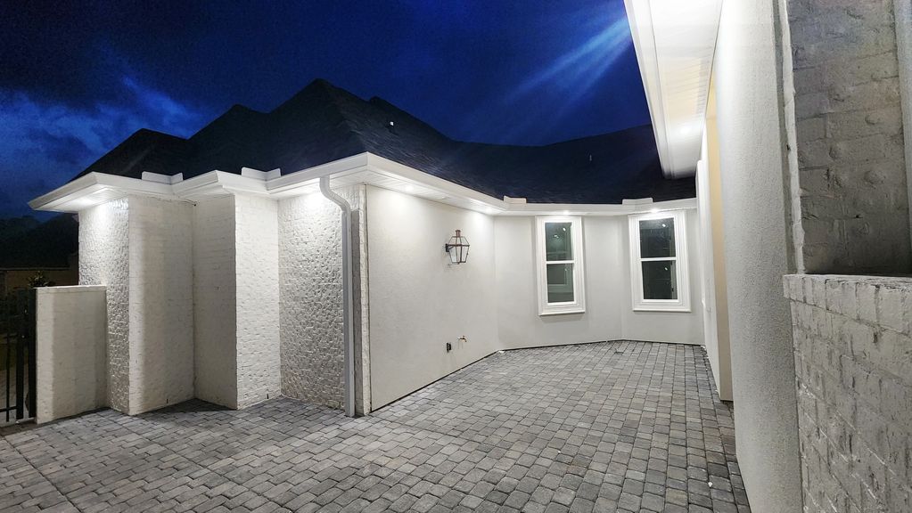 Courtyard Homes The Garden Walk